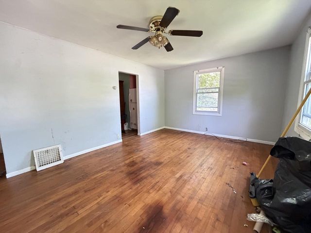 2715 Eisenhower DRIVE, Racine, WI 53405