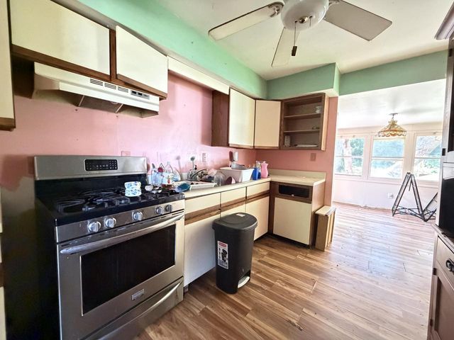 2715 Eisenhower DRIVE, Racine, WI 53405