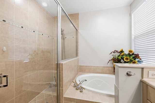 11850 Valencia Gardens Avenue, Palm Beach Gardens, FL 33410