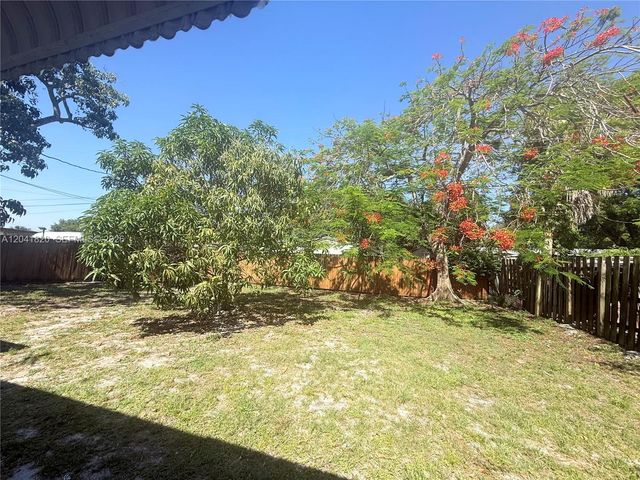 1311 N 69th Avenue, Hollywood, FL 33024