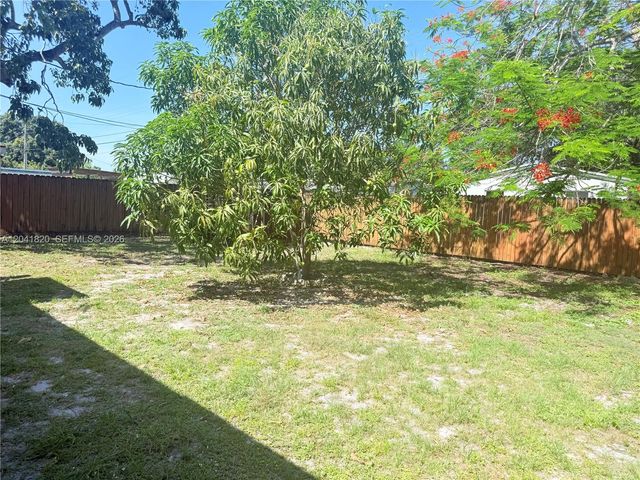 1311 N 69th Avenue, Hollywood, FL 33024