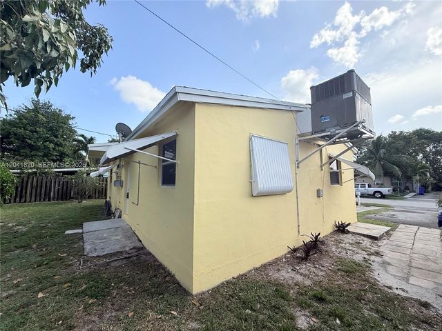 1311 N 69th Avenue, Hollywood, FL 33024