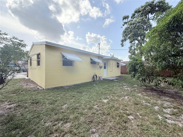 1311 N 69th Avenue, Hollywood, FL 33024