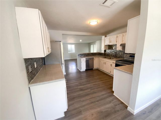 6955 80TH AVENUE N, Pinellas Park, FL 33781