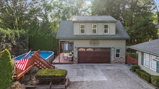 7990 Marsh Road, Cottrellville Twp, MI 48039