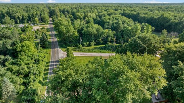7990 Marsh Road, Cottrellville Twp, MI 48039