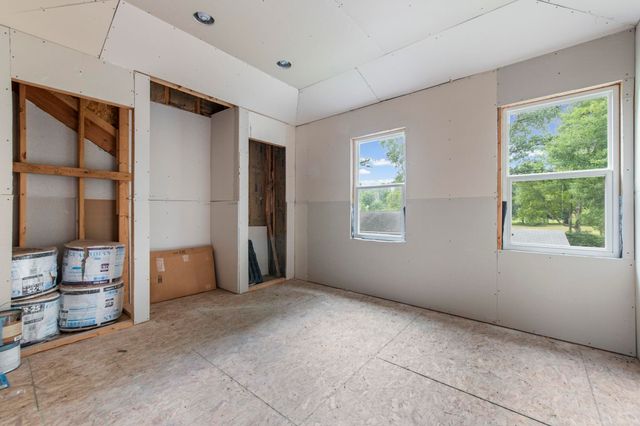 7990 Marsh Road, Cottrellville Twp, MI 48039