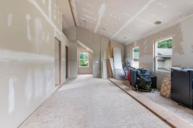 7990 Marsh Road, Cottrellville Twp, MI 48039