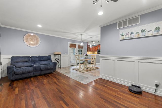 7990 Marsh Road, Cottrellville Twp, MI 48039