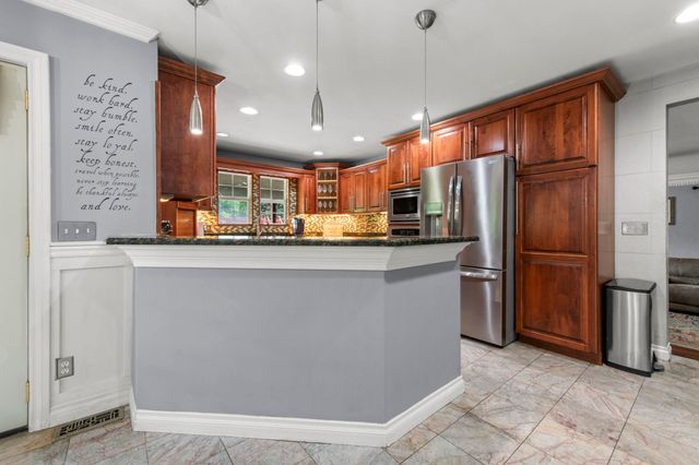 7990 Marsh Road, Cottrellville Twp, MI 48039