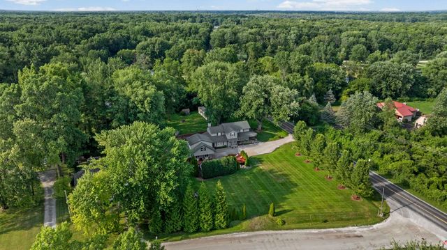 7990 Marsh Road, Cottrellville Twp, MI 48039
