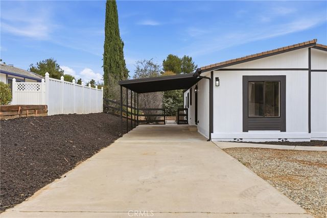 24826 Cornstalk Road, Wildomar, CA 92595