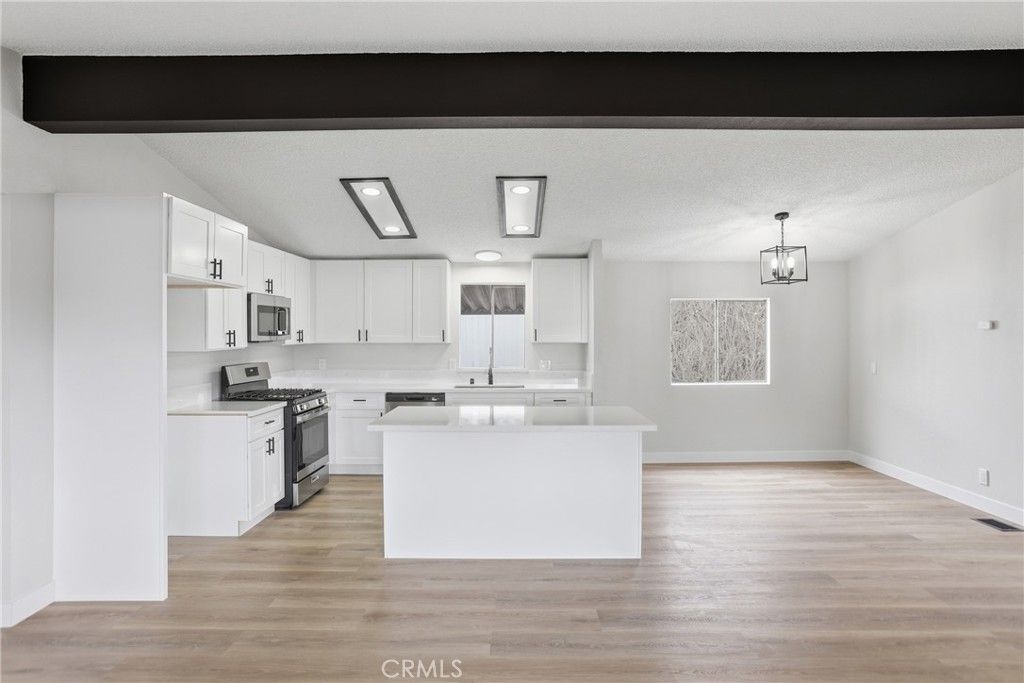 Image 26 of property listing at 24826 Cornstalk Road, Wildomar, CA 92595