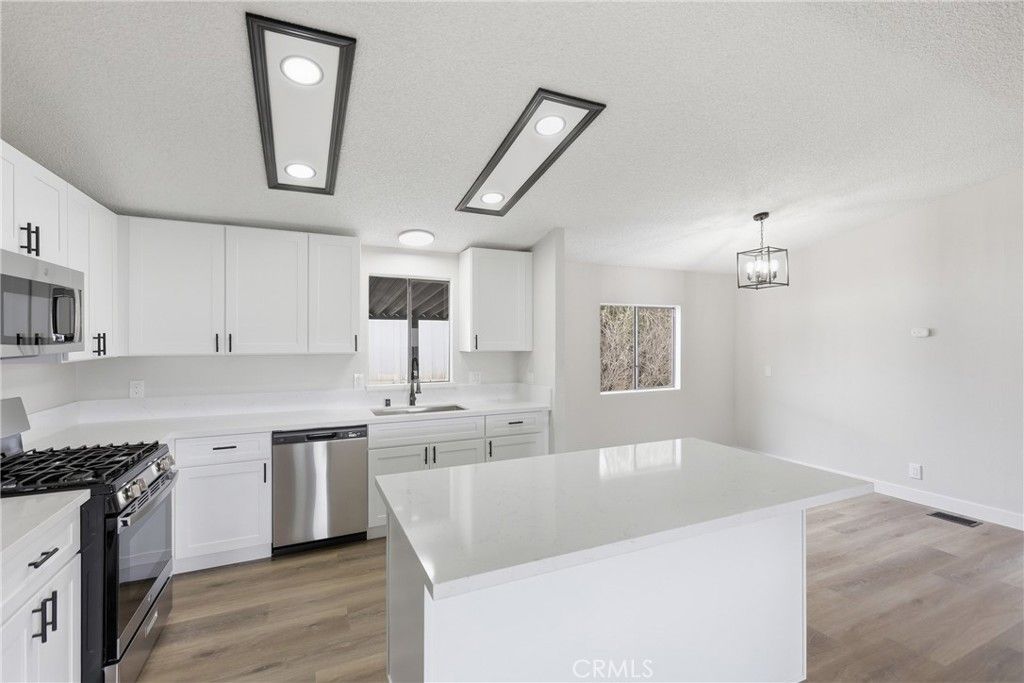 Image 27 of property listing at 24826 Cornstalk Road, Wildomar, CA 92595