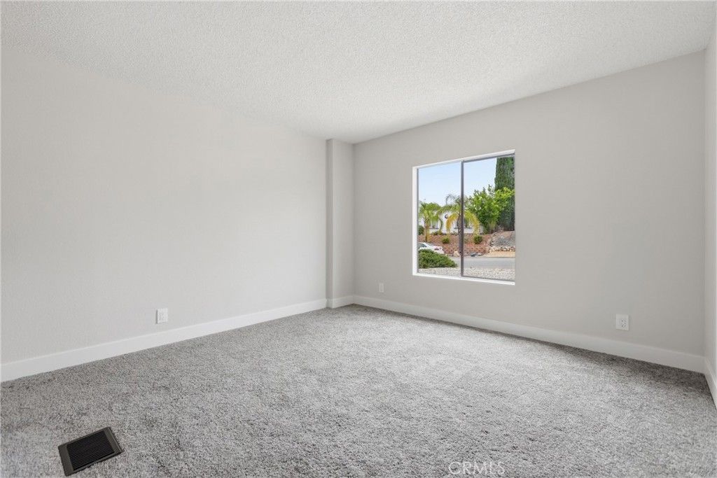 Image 41 of property listing at 24826 Cornstalk Road, Wildomar, CA 92595