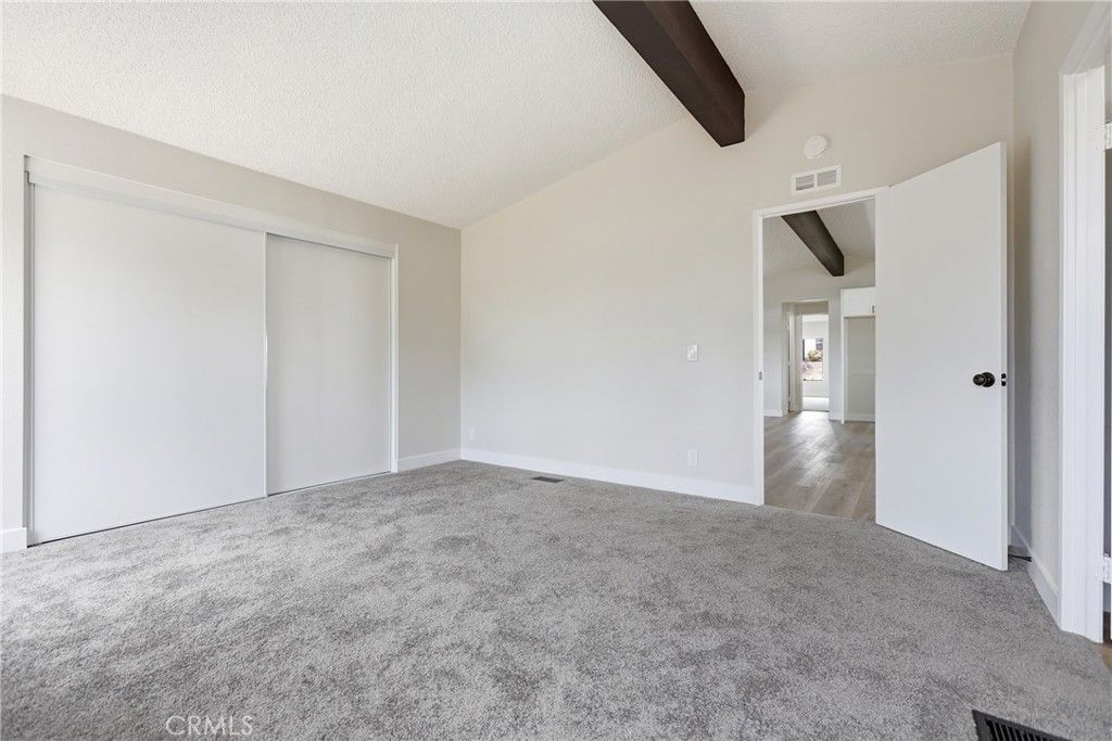 Image 5 of property listing at 24826 Cornstalk Road, Wildomar, CA 92595