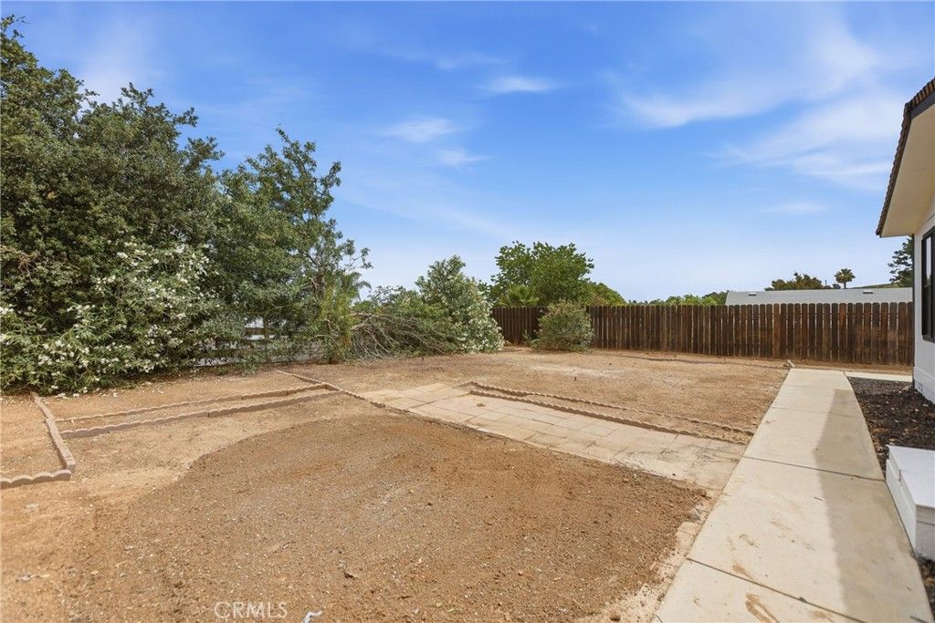 Image 6 of property listing at 24826 Cornstalk Road, Wildomar, CA 92595