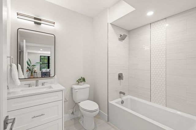 260 Elm St 304, Everett, MA 02149