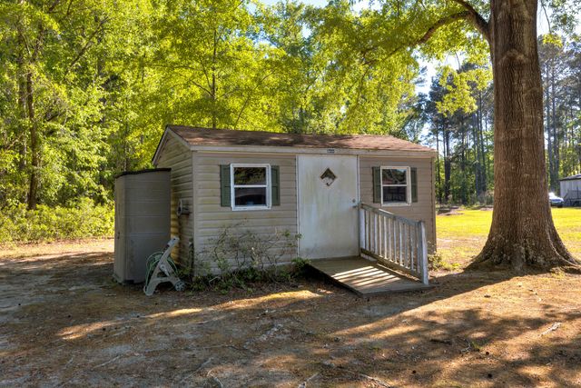 1439 Mccoy Drive, Summerton, SC 29148