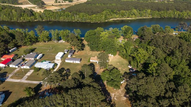 1439 Mccoy Drive, Summerton, SC 29148