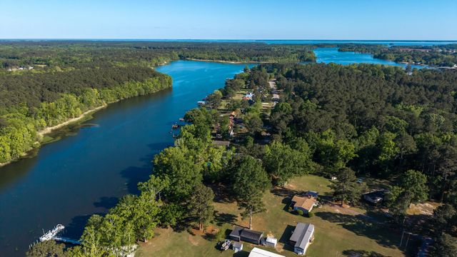 1439 Mccoy Drive, Summerton, SC 29148