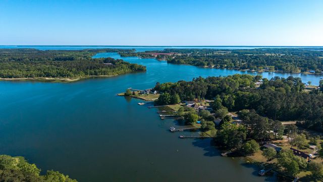 1439 Mccoy Drive, Summerton, SC 29148