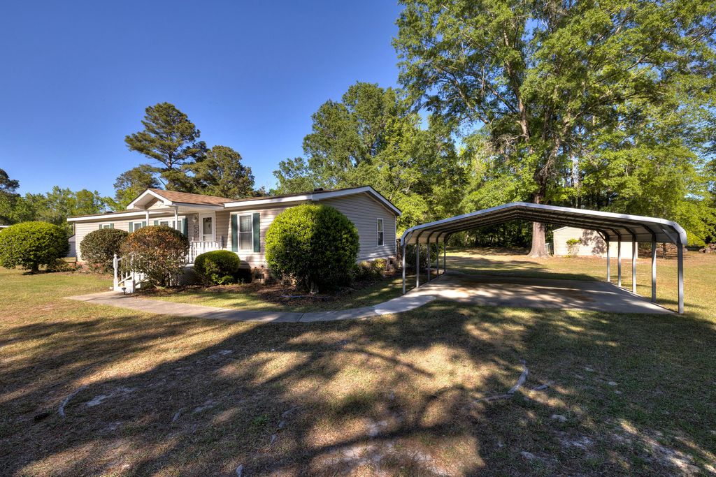1439 Mccoy Drive, Summerton, SC 29148