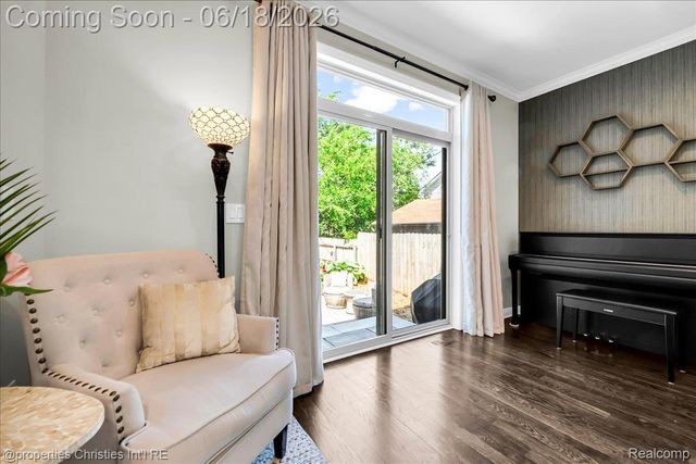 1363 Humphrey Avenue, Birmingham, MI 48009