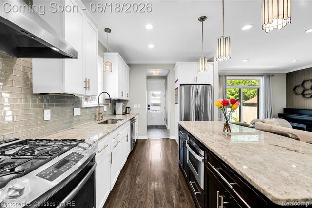 1363 Humphrey Avenue, Birmingham, MI 48009