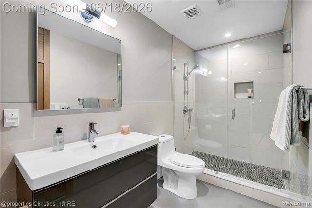1363 Humphrey Avenue, Birmingham, MI 48009