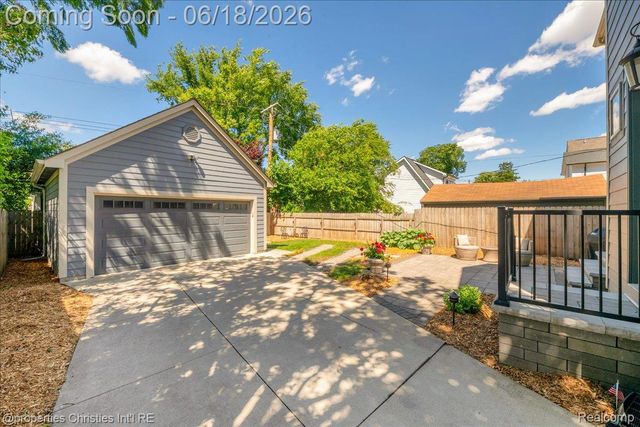 1363 Humphrey Avenue, Birmingham, MI 48009