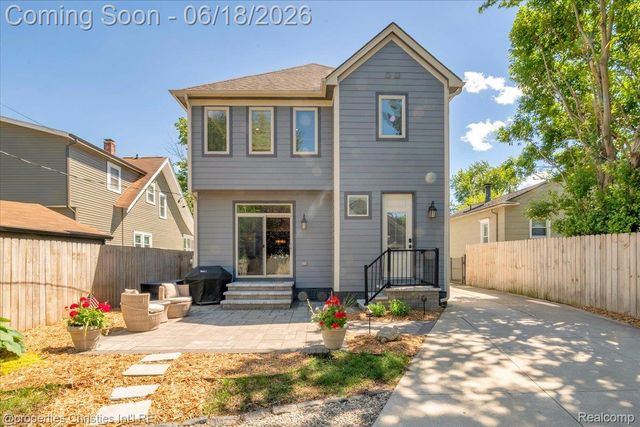 1363 Humphrey Avenue, Birmingham, MI 48009