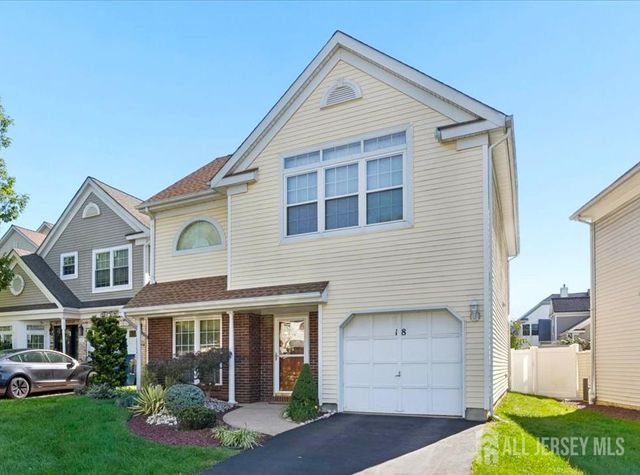 18 Carlisle Court, Old Bridge, NJ 08857