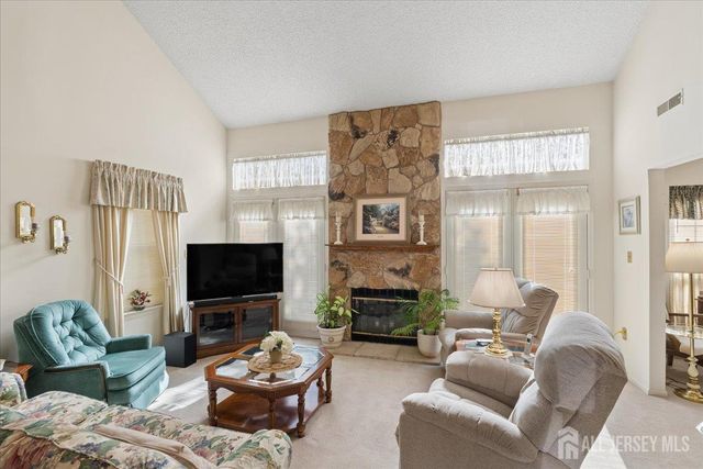 18 Carlisle Court, Old Bridge, NJ 08857