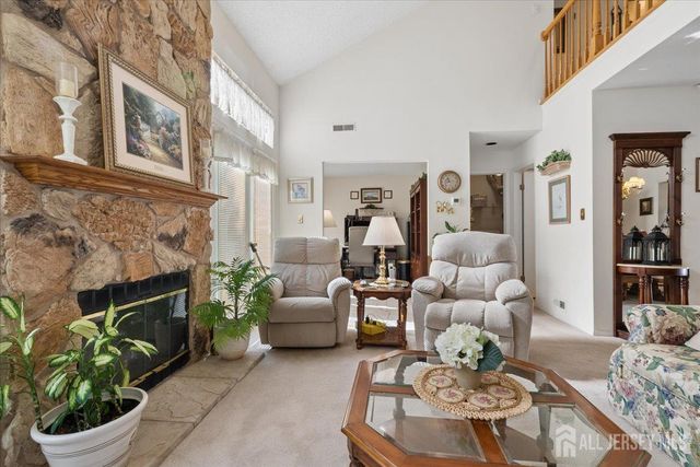 18 Carlisle Court, Old Bridge, NJ 08857