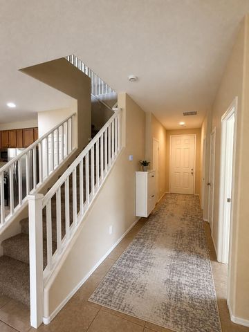 4723 W Gelding Drive, Glendale, AZ 85306