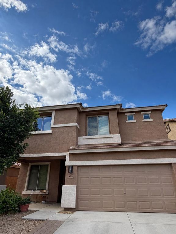4723 W Gelding Drive, Glendale, AZ 85306