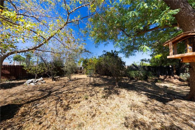 1117 Symeron Court, Perris, CA 92570
