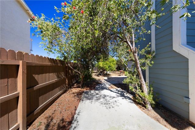 1117 Symeron Court, Perris, CA 92570