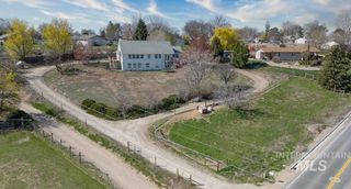21141 Peckham Rd, Greenleaf, ID 83626