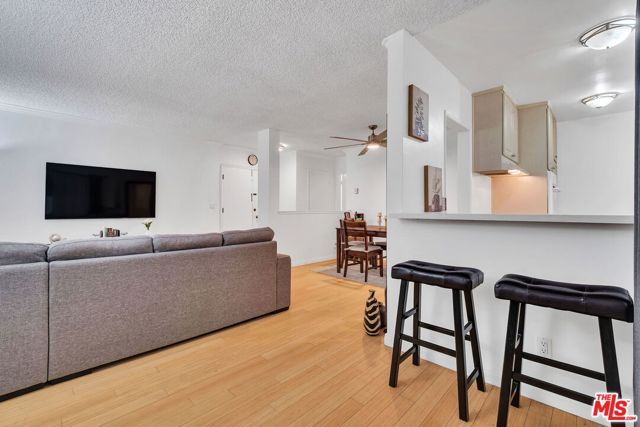 5651 Sumner Way 102, Culver City, CA 90230