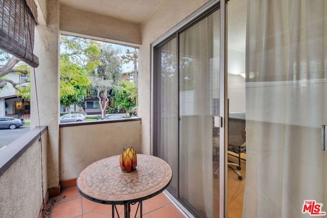 5651 Sumner Way 102, Culver City, CA 90230