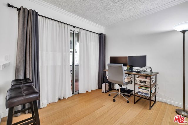 5651 Sumner Way 102, Culver City, CA 90230