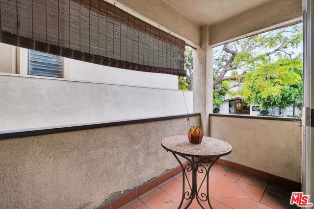 5651 Sumner Way 102, Culver City, CA 90230