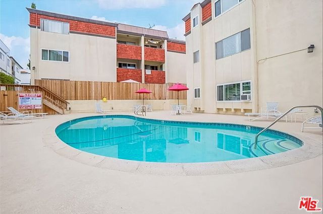 5651 Sumner Way 102, Culver City, CA 90230