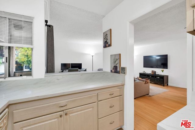 5651 Sumner Way 102, Culver City, CA 90230