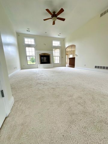 5303 CHAMOIS DR, Columbia, MO 65203
