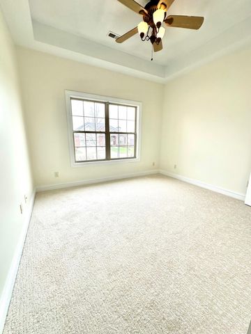 5303 CHAMOIS DR, Columbia, MO 65203