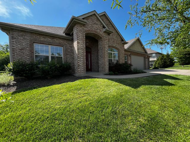 5303 CHAMOIS DR, Columbia, MO 65203