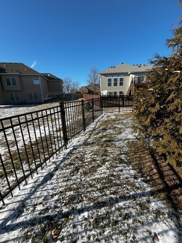 5303 CHAMOIS DR, Columbia, MO 65203